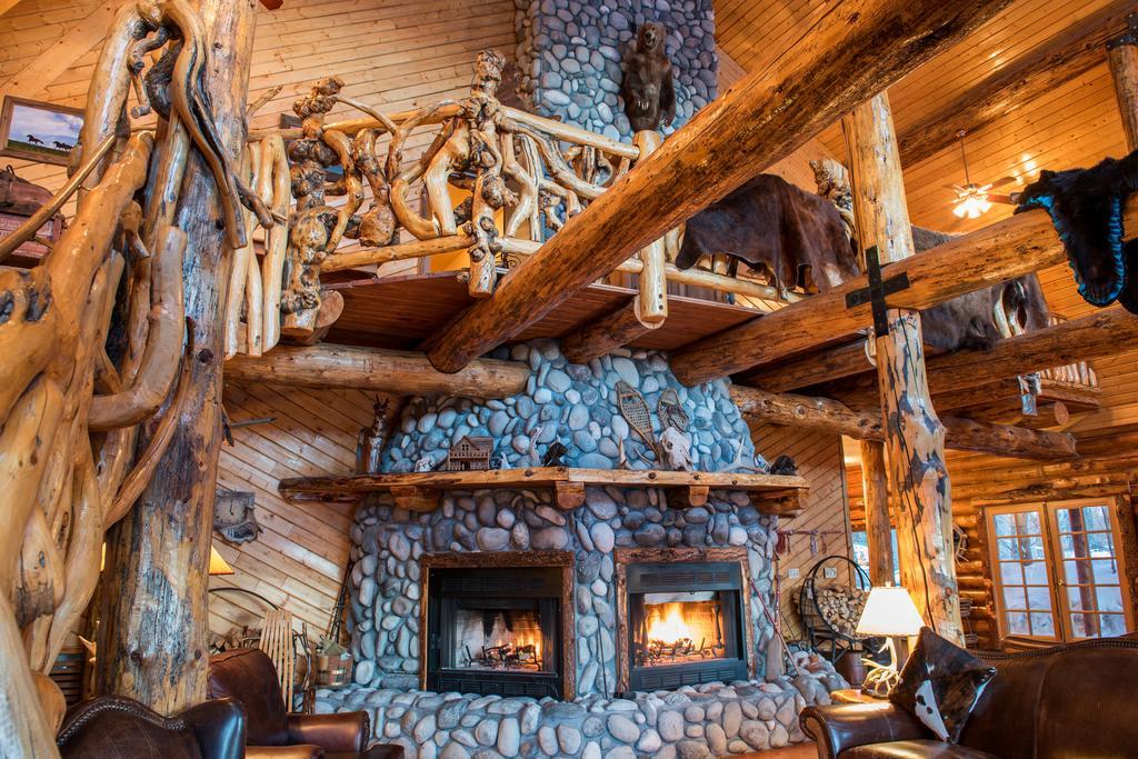 Lodge Bar N Ranch *