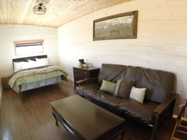 Lodge Bar N Ranch