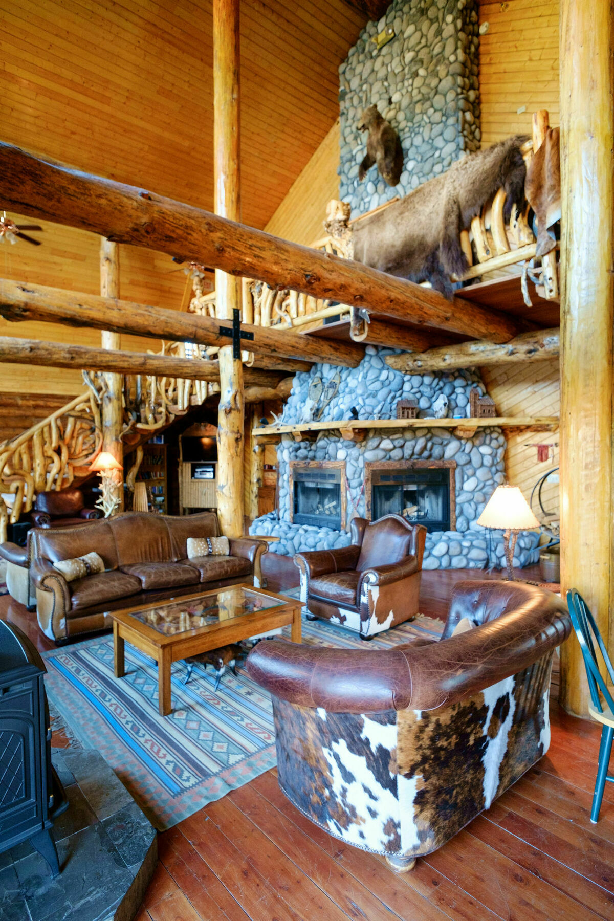 Lodge Bar N Ranch