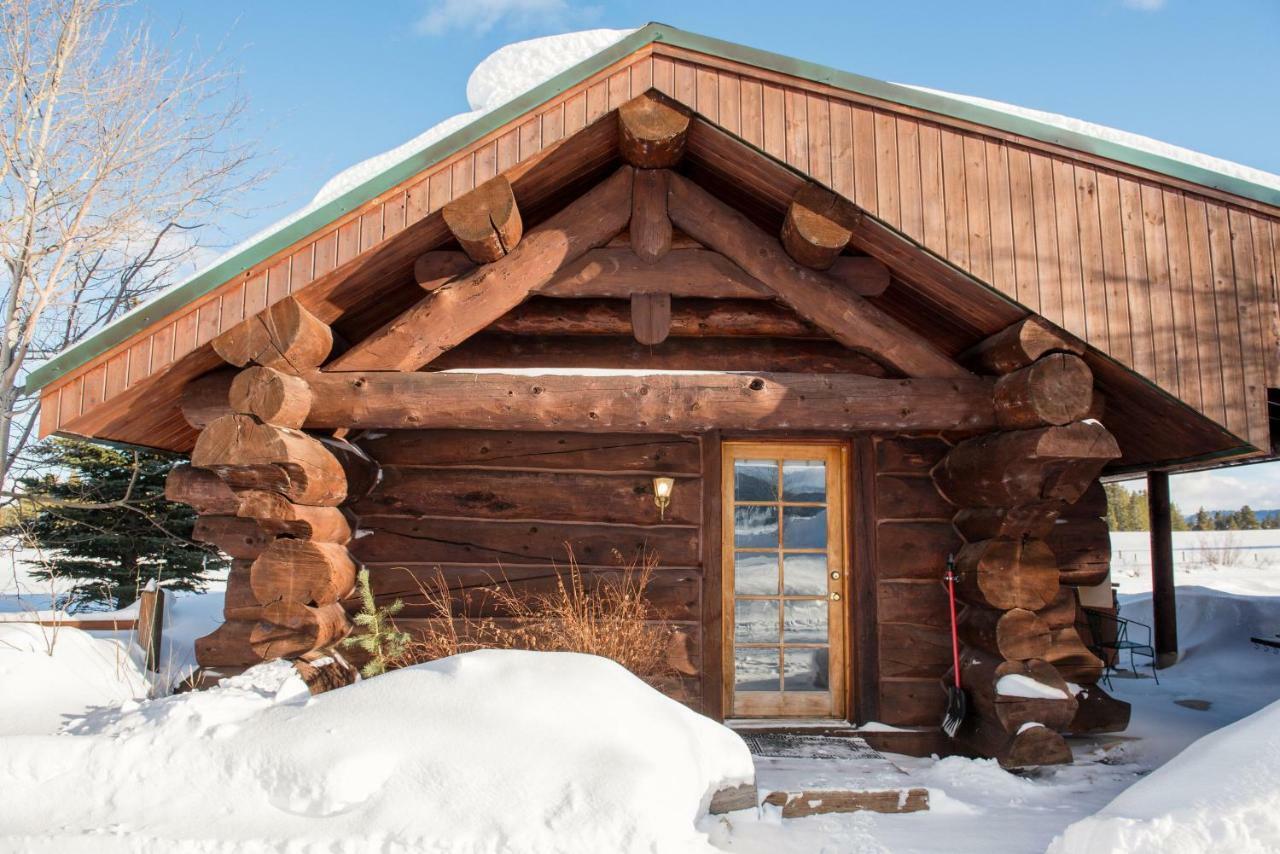 Lodge Bar N Ranch *